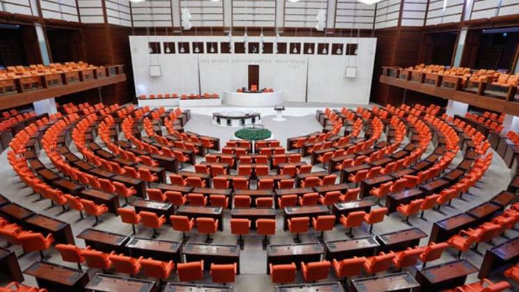 8’i HDP’li 9 milletvekilinin dokunulmazlık dosyaları TBMM’de