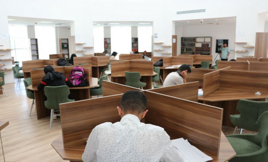 Öğrenciler, Hayallerine Büyükşehir Kütüphanelerinde Hazırlanıyor