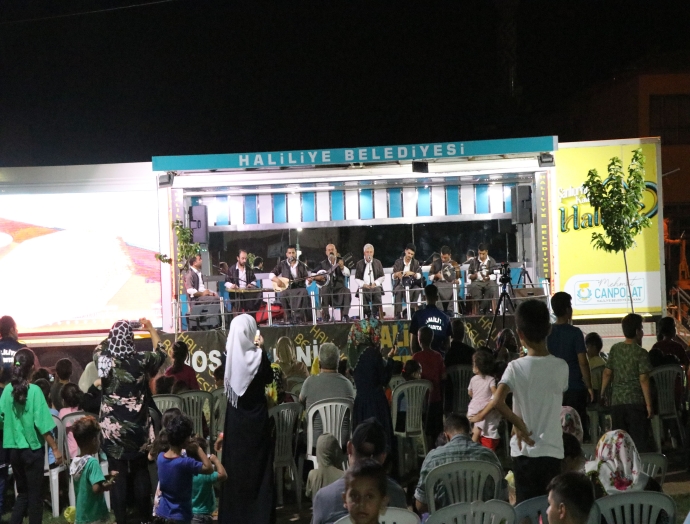 Haliliye’de yaz konserleri yoğun ilgi görüyor