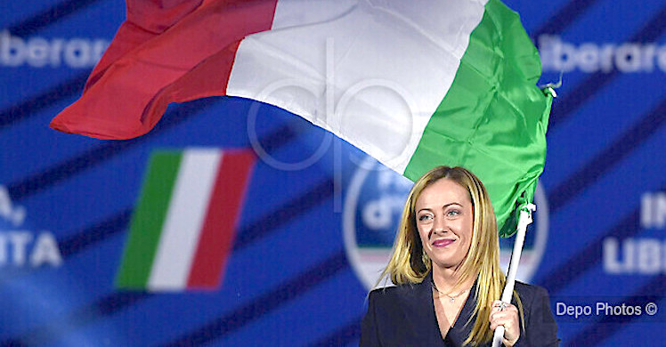 İtalya’da tarihi seçim Gündemi