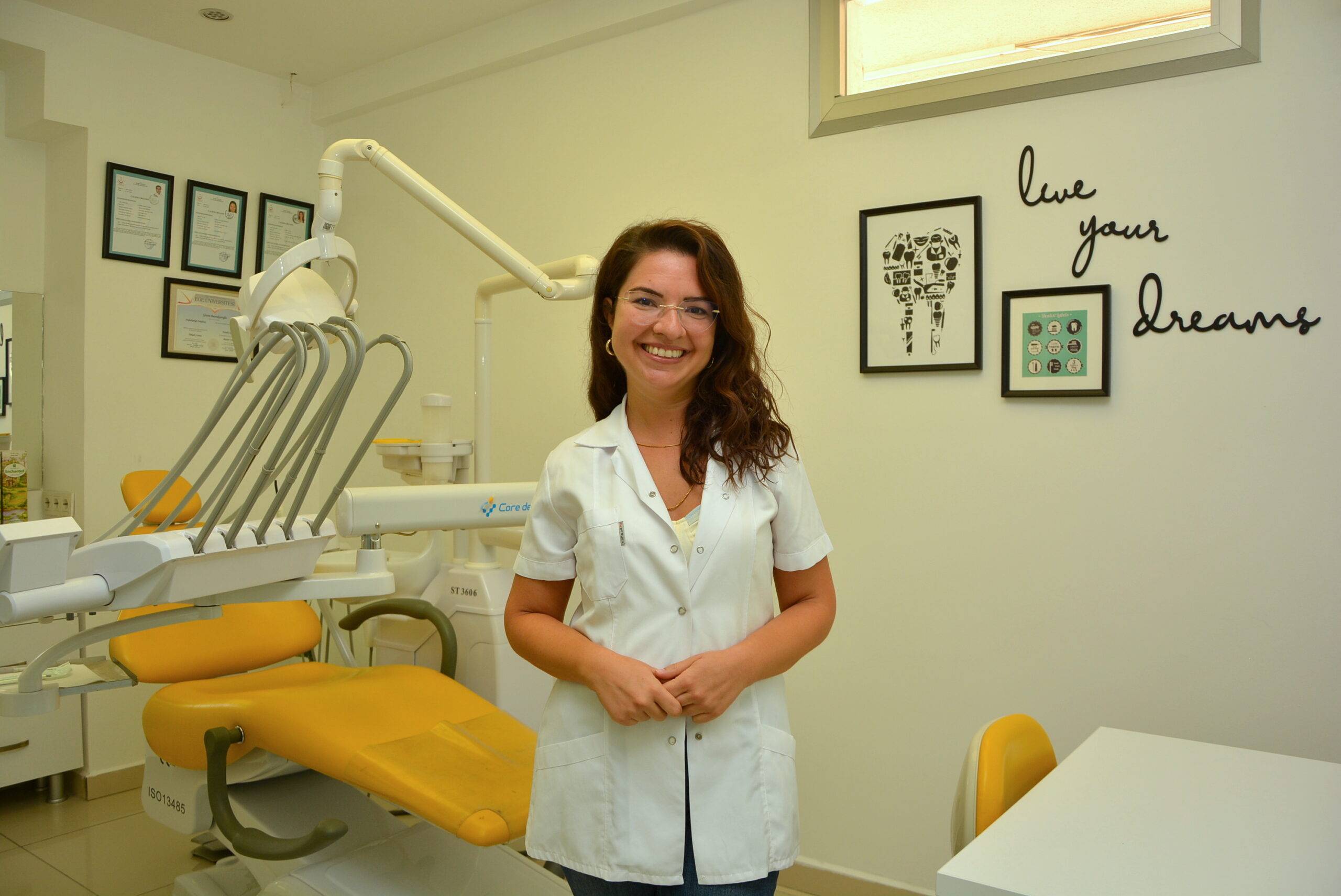 “Ortodonti Tedavisi Her Yaşta Uygulanabilir”
