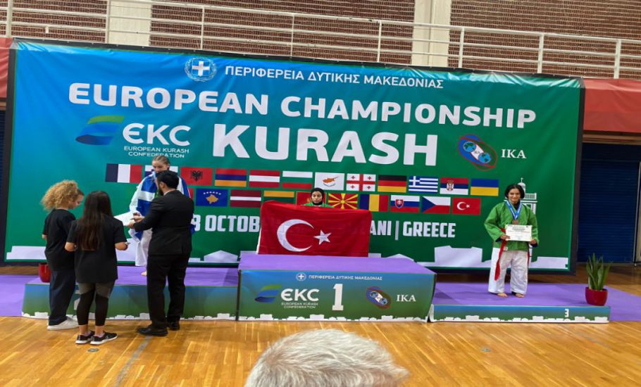 Yunanistan’da İstiklal Marşını Okutan Rabia Demir Avrupa Şampiyonu Oldu