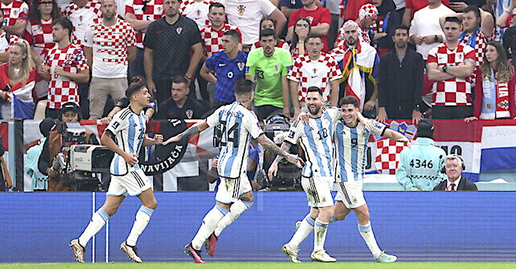 Hırvatistan’ı 3-0 yenen Arjantin finalde