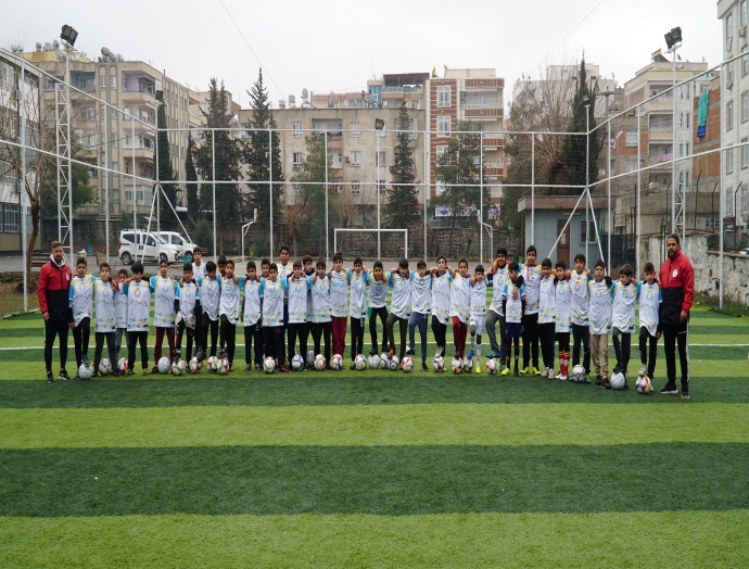 Haliliye Belediyesi Futbol okulu ile geleceğin yıldızları yetişiyor