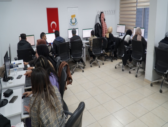 Haliliye Belediyesinden gençlere bilgisayar ve ingilizcekursu