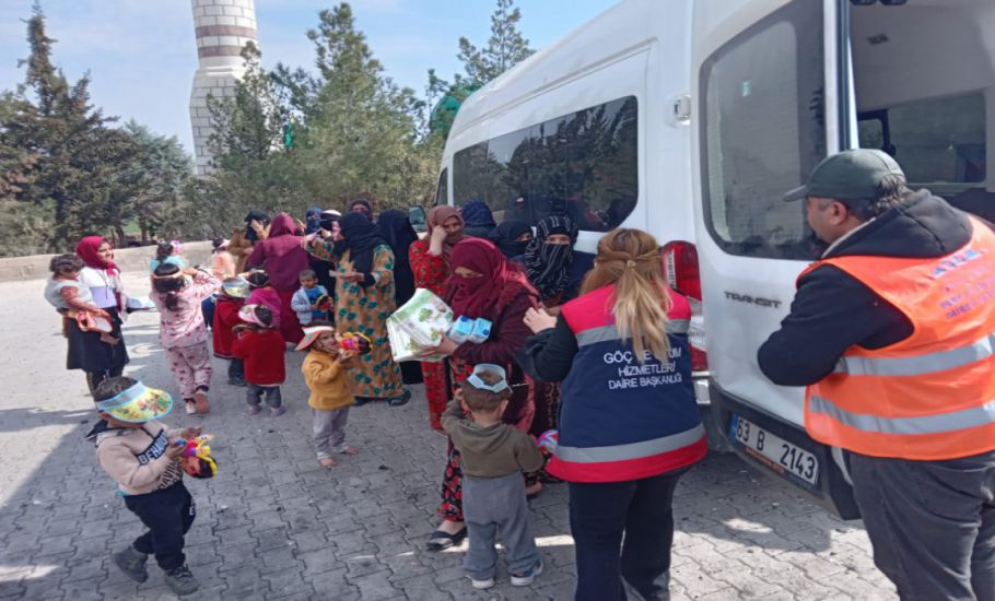 Şanlıurfa Büyükşehir Belediyesi, Adıyamanlı Ailelerin Yaralarını Sarmaya Devam Ediyor