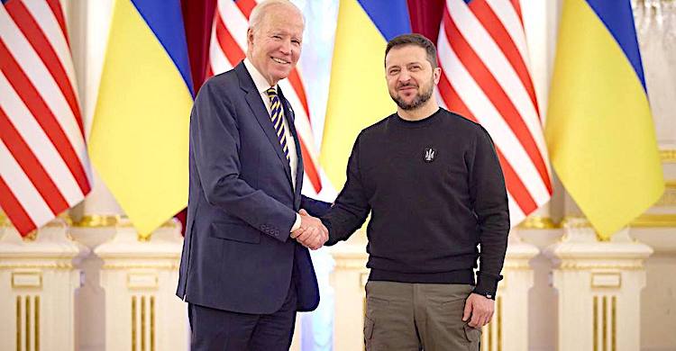 Biden’den Kiev’e sürpriz ziyaret    