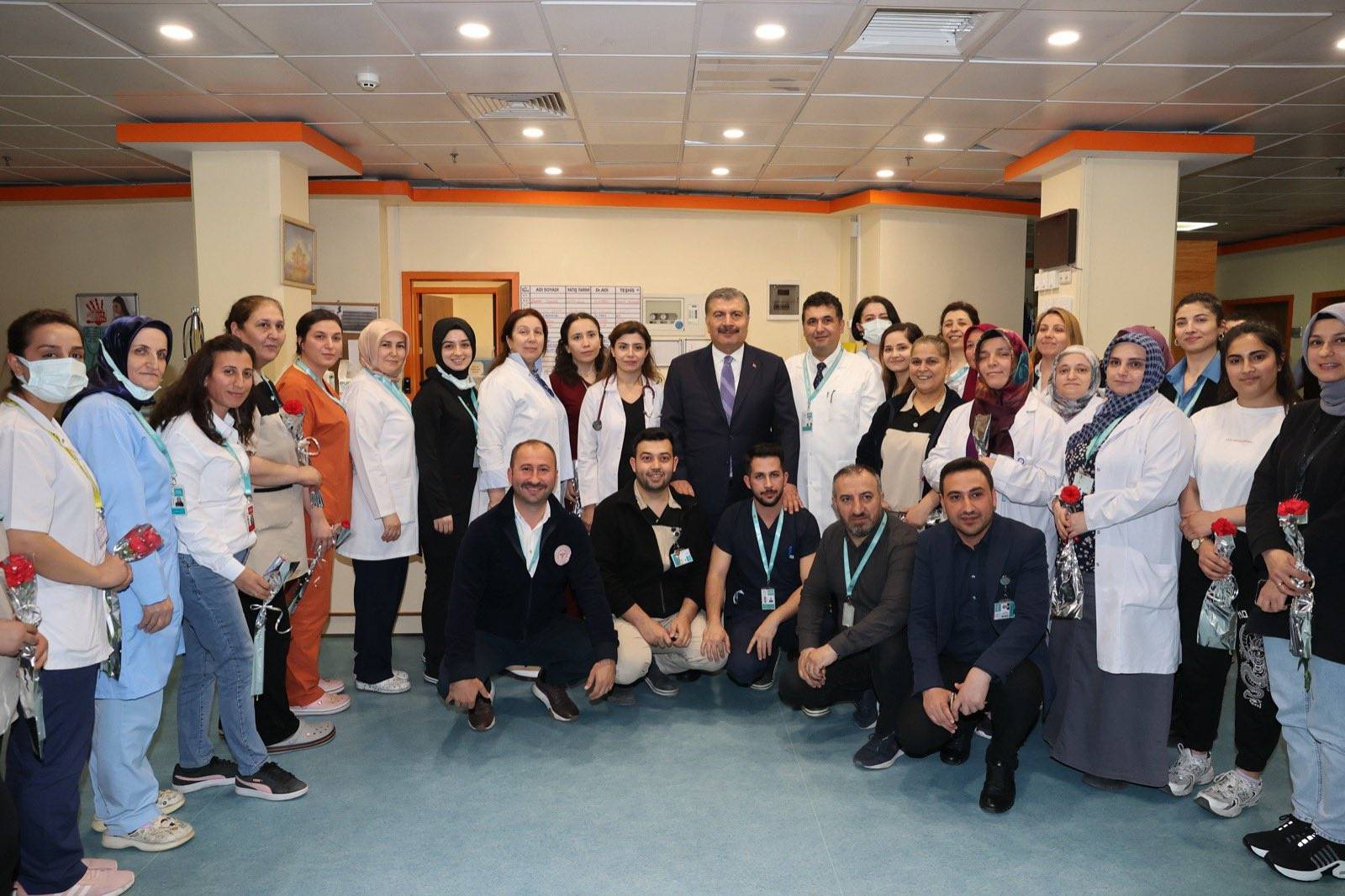 Sağlık Bakanı Koca’dan 12 Mayıs Hemşireler Günü Mesajı