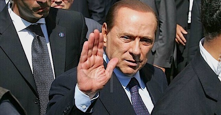 Silvio Berlusconi öldü