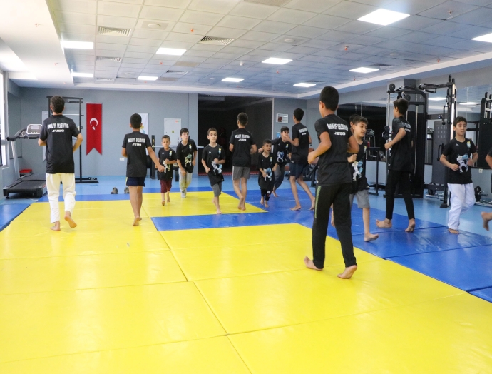 Gençlerin adresi Haliliye Belediyesi yaz spor okulları