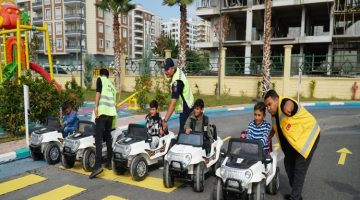 Haliliye Trafik Eğitim Merkezi ile minikler öğreniyor