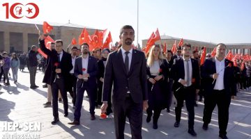 Sağlık Çalışanları ‘Nazende Sevgilim’ Türküsü Seslendirdi