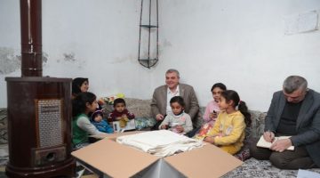 Başkan Beyazgül, Ev Ziyaretlerini Sürdürüyor