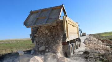 Büyükşehir’den Kırsal’da Yol Çalışması