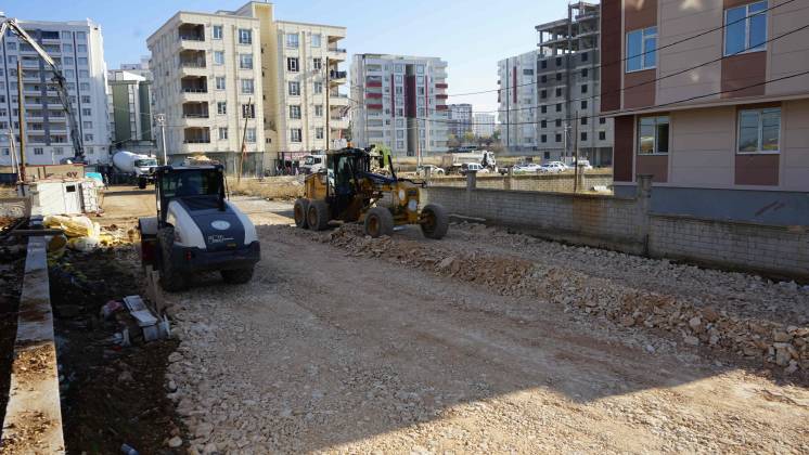 Karaköprü ilçesi Batıkent mahallesine Yeni Yollar Kazandırılıyor
