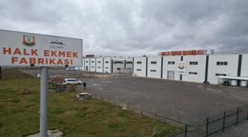 Halk Ekmek Fabrikası 1 Yıldır Vatandaşların Sofrasına Kaliteli Ve Ucuz Ekmek Ulaştırıyor