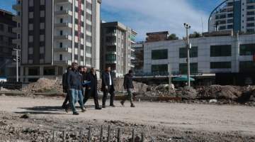 Başkan Beyazgül Balıkayağı Köprülü Kavşak Çalışmasını İnceledi