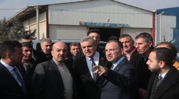 TBMM Başkan Vekili Bozdağ ve Başkan Beyazgül Sanayi Esnafıyla bir araya geldi