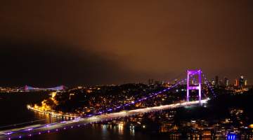 Dünya Epilepsi Günü’nde Türkiye Mor Işıkla Aydınlandı