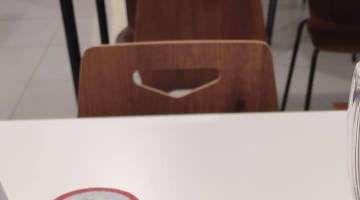 İzmir Bayraklı Şehir Hastanesi’nde Yemek Skandalı !