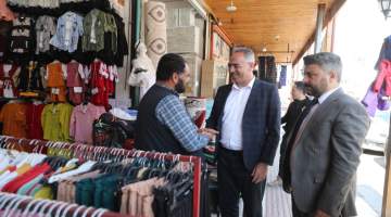 Başkan Mehmet Kuş Eyyübiyelileri Tek Tek Dinliyor