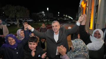 Başkan Beyazgül Şehre Kazandırdı İlk Sahuru İhtiyaç Sahipleriyle Yaptı