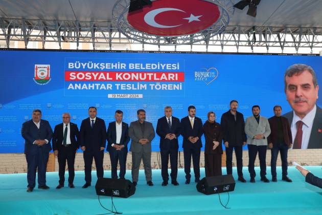 Başkan Beyazgül Yaptı İhtiyaç Sahibi Aileler Konutlarına Kavuştu