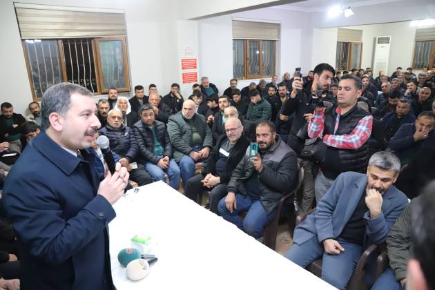 Başkan Baydilli’ye Miting Gibi Ev Toplantısı