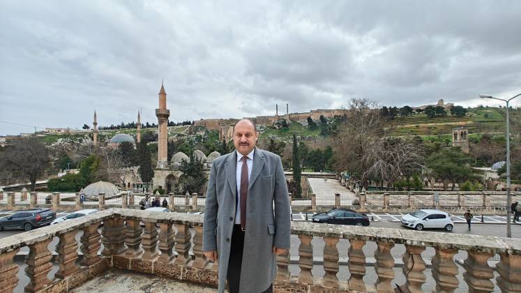 Kasım Gülpınar’dan Çok Anlamlı Ramazan Ayı Video Klibi