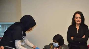 Gambiyalı Bakan ve Ticeret Elçisine Türkiye’de Sağlık Hizmeti