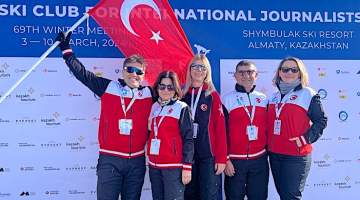 Türk gazeteciler yine madalya ile döndü