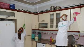 Bayram öncesinde evde bakım hizmeti ile yüzler gülüyor