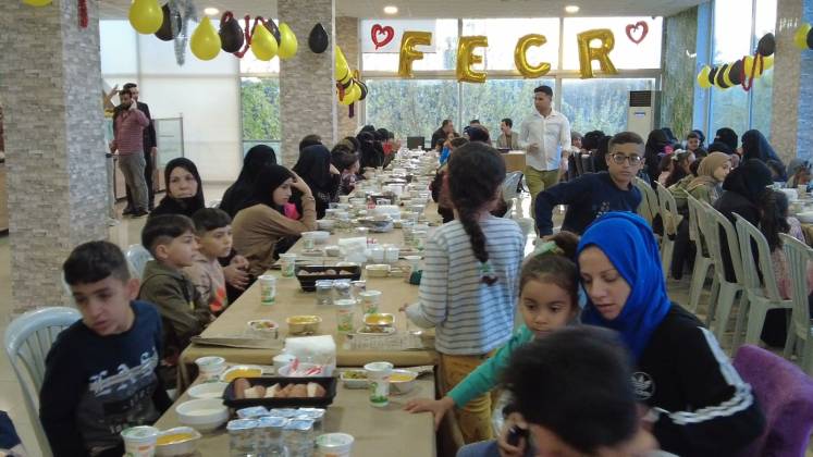 Fecr İnsanı Yardım Derneği, Akçakale’deki Yetimlere İftar Yemeği Verdi