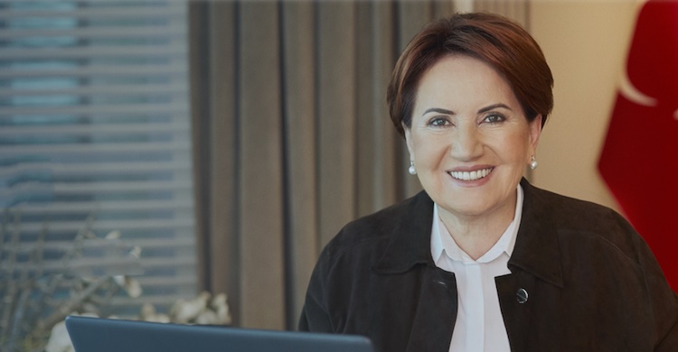 Meral Akşener aday olmayacağını açıkladı