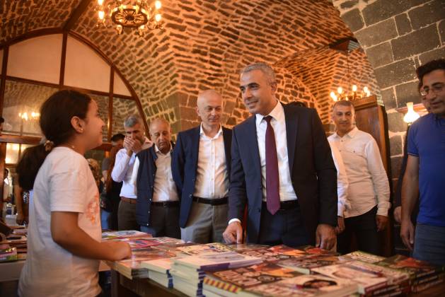 Siverek 1. Kitap Fuarı’nın açılışı yoğun bir katılımla yapıldı