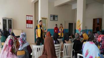 Haliliye Belediyesi her alanda kadınların yanında oluyor