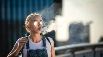 Elektronik Sigara Kullanımı Gençlerde Artıyor