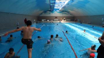 Sıcaklar Bunalttı Her Yaştan Vatandaş Büyüksehir’in Havuzuna Akın Etti