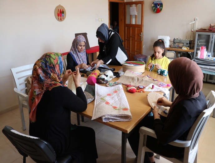 Kursiyerlerin meslek öğrenip, kendilerini geliştirdikleri adres oluyor