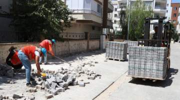 Haliliye Belediyesi 2 mahallede üst yapı çalışması yapıyor