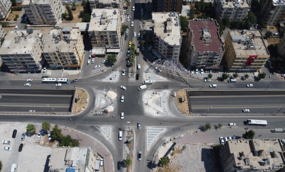 Şanlıurfa Büyükşehir Belediyesi’nden Kavşaklarda Revizyon Çalışması