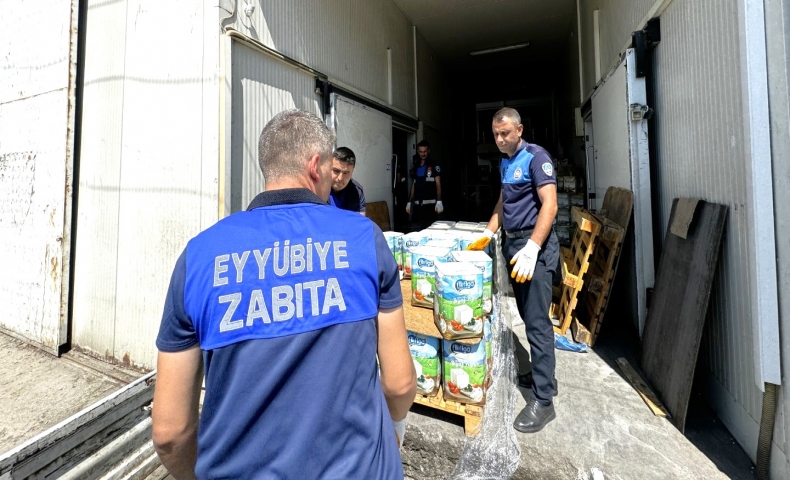 Eyyübiye Zabıta Ekipleri Tüm Şehrin Sağlığını Koruyor