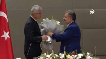 Fahrettin Koca, Görevi Kemal Memişoğlu’na Devretti