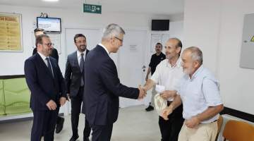 Sağlık Bakanı Kemal Memişoğlu Sahada