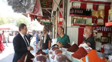 Başkan Canpolat esnaf ve vatandaşlarla bir araya geldi