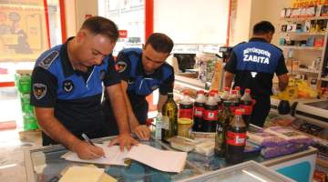 Zabıta Ekipleri Tarihi Geçmiş Çok Sayıda Ürüne El Koydu