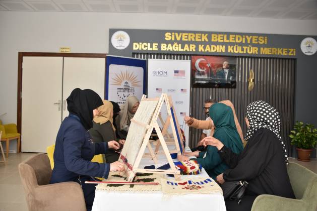 Siverek’te Suriyeli kadınlara yönelik meslek kursları devam ediyor