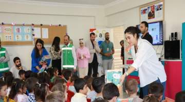 Çocuklar, hem eğleniyor hem öğreniyor