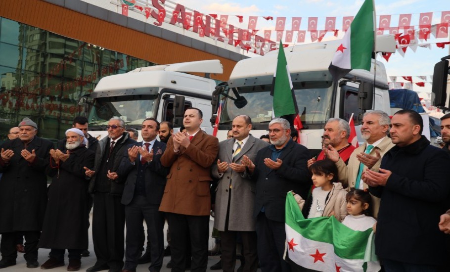 Şanlıurfa’dan Suriye’ye 5 tır insani yardım gönderildi