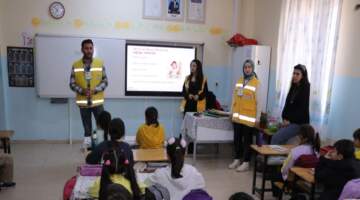 Haliliye Belediyesi PDR hizmeti ile bin 842 öğrenciye dokundu